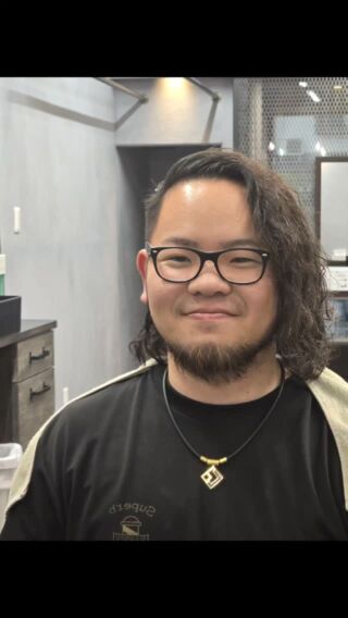 こんにちは宮川です！
僕、宮川は2月の26日からNeutralに移動することになりました！
あと少しの間Superbにいますので予約お待ちしております！
まだまだ空きはございますよ！よろしくお願いします！
#福山フェード#福山スキンフェード#広島グルメ#スキンフェード#フェードカット#フェード#フェードスタイル#理容師求人#メンズカット#メンズショート#メンズベリーショート#メンズヘア#メンズスタイル#メンズパーマ#サーフカール#極道パーマ#ラルフカール#スペインカール#ツイスパ#ツイストスパイラルパーマ#ツイストパーマ#スパイラルパーマ#波巻きパーマ#尾道#尾道カフェ#尾道観光#福山ニュートラル#barber#fadecut