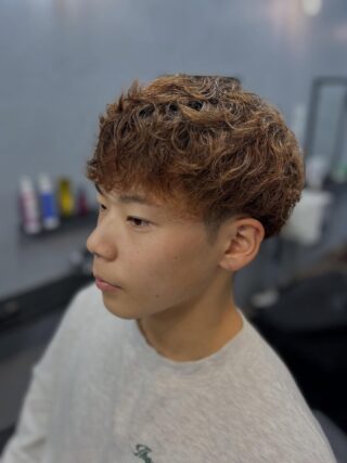 こんにちは！長岡です！
そろそろ年末に近づいてきてますので、
早めのご予約をお願いいたします！

#福山フェード#福山スキンフェード#広島グルメ#スキンフェード#フェードカット#フェード#フェードスタイル#理容師求人#メンズカット#メンズショート#メンズベリーショート#メンズヘア#メンズスタイル#メンズパーマ#サーフカール#極道パーマ#ラルフカール#スペインカール#ツイスパ#ツイストスパイラルパーマ#ツイストパーマ#スパイラルパーマ#波巻きパーマ#尾道#尾道カフェ#尾道観光#福山ニュートラル#barber#fadecut