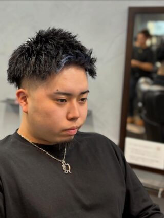 こんにちは！宮です！
ゴールデンウィークも近づいてきて暖かくなってきているのでさっぱりしに来てください！
お待ちしております！
⁡
Superb - スパーブ
広島県福山市御幸町森脇443-11
084-999-0538⁡
⁡
#福山フェード#福山スキンフェード#広島#福山#フェードカット刈り上げ