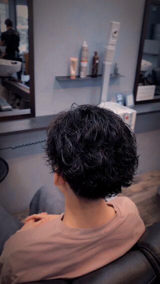 波巻きパーマです
⁡
 #福山メンズショート #福山メンズパーマ #メンズパーマ #メンズショート #波巻きパーマ