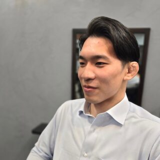 こんちゃ！宮川です！⁡
⁡4月が始まり新社会人や新生活を始めた人達が多いと思います！まずは身だしなみから整えてはいかがでしょう！⁡
⁡さっぱりしたい人お待ちしております！(๑•̀ㅂ•́)و✧⁡
⁡⁡
⁡⁡
⁡#福山フェード#福山スキンフェード#広島グルメ#スキンフェード#フェードカットフェードフェードスタイル理容師求人メンズカットメンズショートメンズベリーショートメンズヘアメンズスタイルメンズパーマサーフカール極道パーマラルフカールスペインカールツイスパツイストスパイラルパーマツイストパーマスパイラルパーマ波巻きパーマ尾道尾道カフェ尾道観光福山ニュートラルbarbe