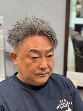 こんちゃ！生方ですっ！✌️✨
2ヶ月後を予定している3店舗目の話題が耐えない店内ですが、春のイメチェン祭りも耐えないパーマパーマパーマ🌀
薬剤半年分注文しておりますので限界なくやらせて頂きます！
気合い入れてお待ちしてまっす🥰
⁡
あとゴールデンウィーク埋まってきてるのでお早めに(^^)

Superb - スパーブ
広島県福山市御幸町森脇443-11
084-999-0538

#福山理容室 #広島理容室 #福山理容院 #理容師求人福山 #福山理容師求人