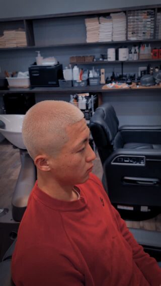 金髪坊主⁡フェード
⁡
#福山フェード#福山スキンフェード#広島#福山#フェードカット刈り上げ